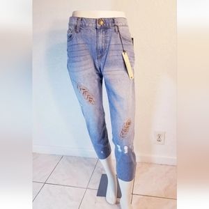 Women's blue embroidery jeans size 6